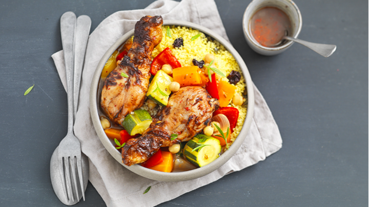 Visuel recette de couscous aux pilons de poulet et légumes rôtis